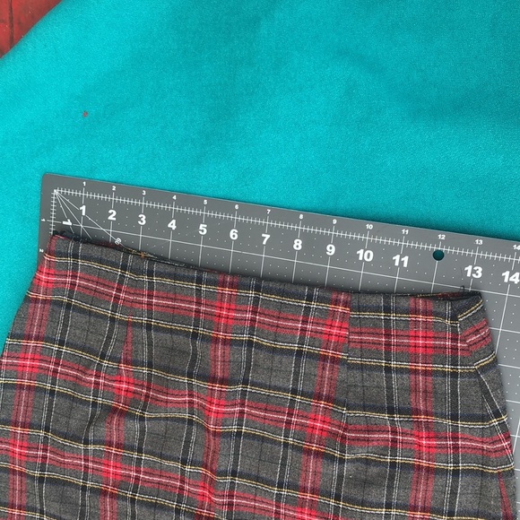 Pleated skirt - Picture 3 of 4